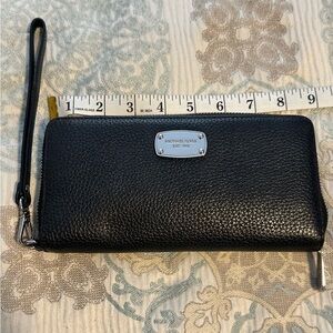 Black Michael Kors wallet/wristlet